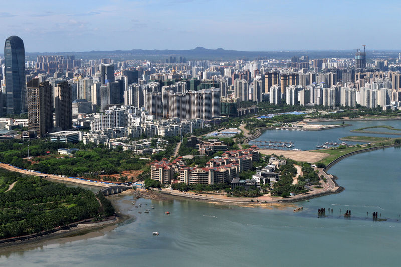 © Reuters. The downtown area of Haikou city is pictured in Hainan province