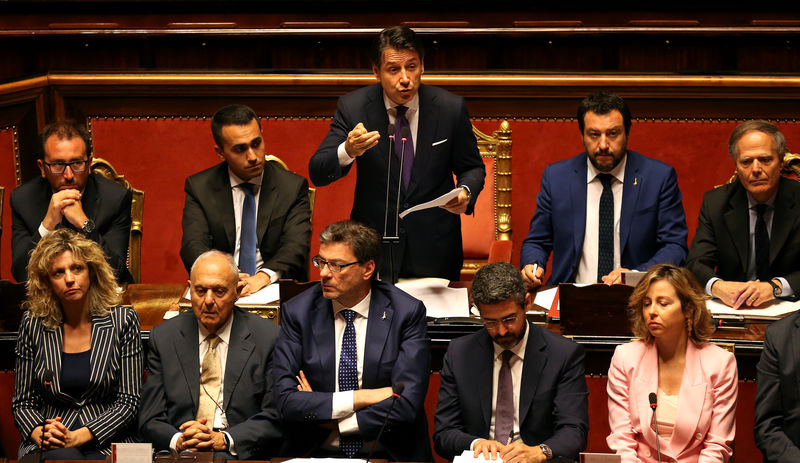 © Reuters. Newly appointed Italian Prime Minister Giuseppe Conte speaks during his first session at the Senate in Rome