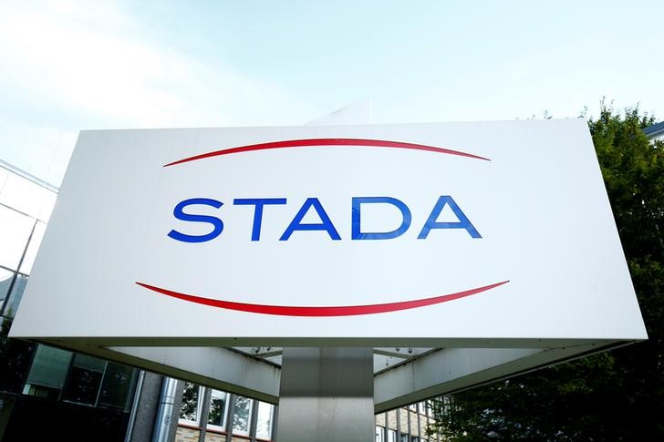 © Reuters. The logo of Stada Arzneimittel AG is pictured at their headquarters in Bad Vilbel near Frankfurt