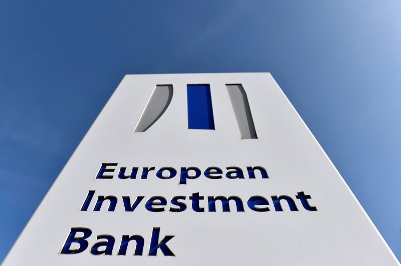 © Reuters. FILE PHOTO: The logo of the EIB is pictured in the city of Luxembourg