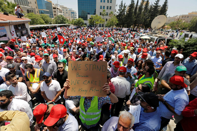 © Reuters. حصري-مسؤولون: الأردن يطلب من صندوق النقد الدولي إبطاء إصلاحات بعد احتجاجات