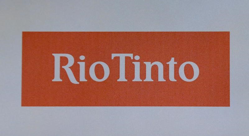 © Reuters. The Rio Tinto mining company's logo is photographed at their annual general meeting in Sydney