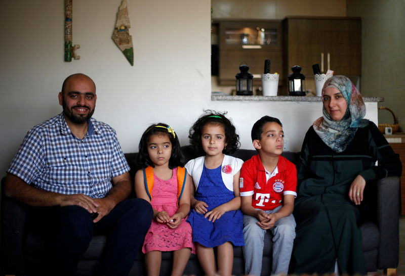 © Reuters. "هذا هو سبب الاحتجاج".. أسرة أردنية تروي قصة كفاحها وسط قسوة الاقتصاد