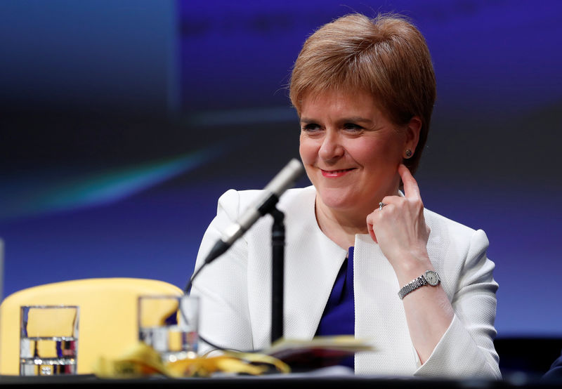 © Reuters. Sturgeon lanza un nuevo proceso hacia la independencia de Escocia