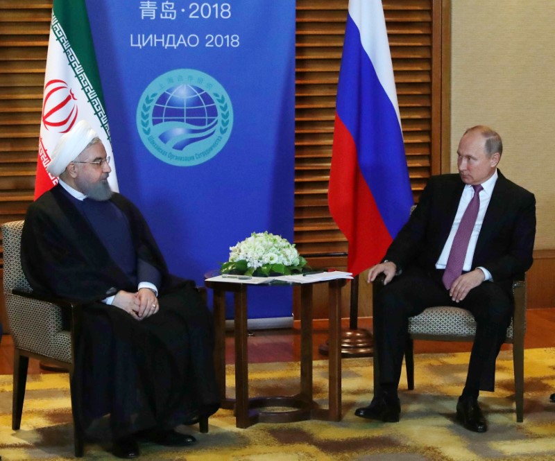 © Reuters. Rohani quiere conversar más con Rusia sobre salida de EEUU de pacto nuclear