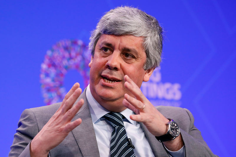 © Reuters. FILE PHOTO: Eurogroup President Mario Centeno speaks during a panel entitled "Reforming the Euro Area: Views from Inside and Outside of Europe" during IMF spring meetings in Washington