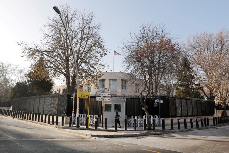 © Reuters. سي.إن.إن ترك: إطلاق رصاص على السفارة الأمريكية في أنقرة ولا يوجد ضحايا