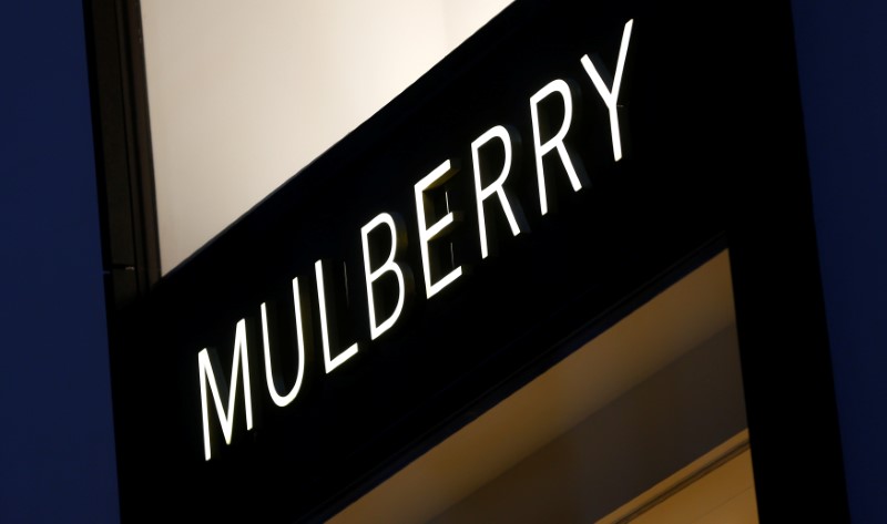 © Reuters. A company logo is pictured outside a Mulberry store in Vienna