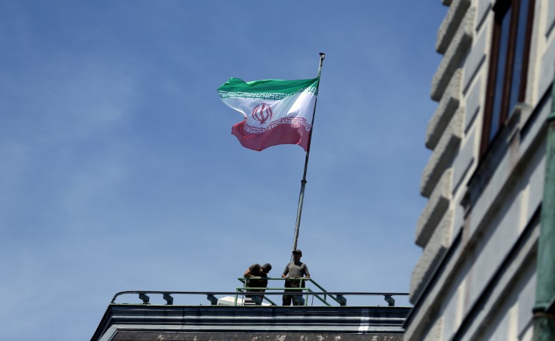 © Reuters. إيران تطالب الاتحاد الأوروبي بتسريع جهود إنقاذ الاتفاق النووي