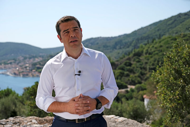 © Reuters. Premiê grego Tsipras faz pronunciamento na ilha de Ítaca
