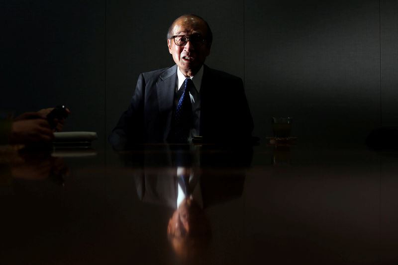© Reuters. Koji Ishida, a commercial banker-turned former Bank of Japan (BOJ) board member, attends an interview with Reuters in Tokyo