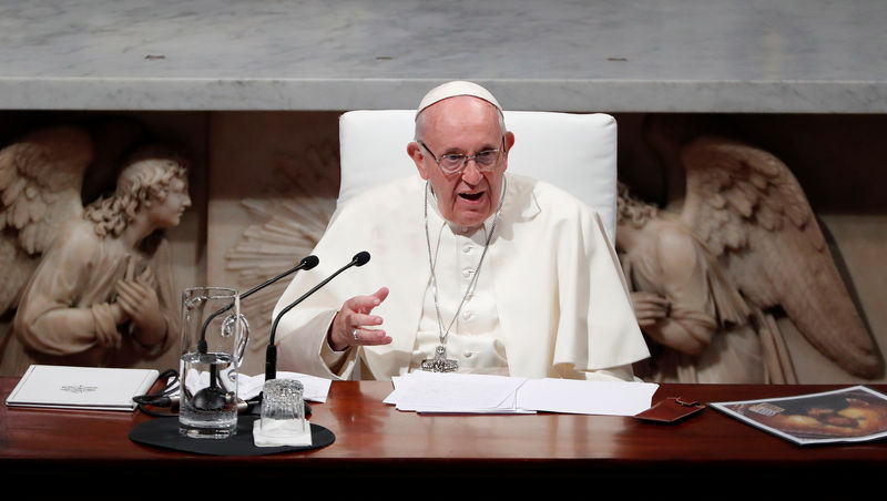 © Reuters. البابا فرنسيس: الانتهاكات الجنسية "المقيتة" بأيرلندا مصدر خزي للكنيسة
