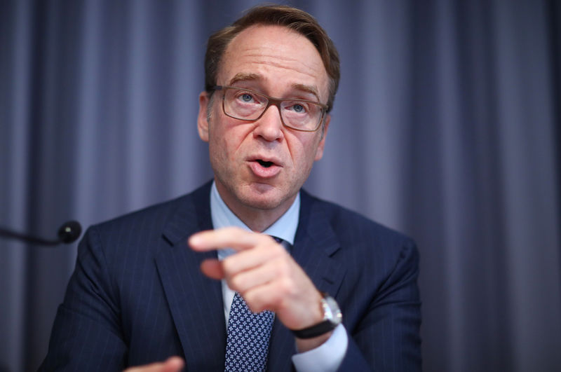 © Reuters. Germany's Bundesbank President Weidmann delivers a speech in Berlin