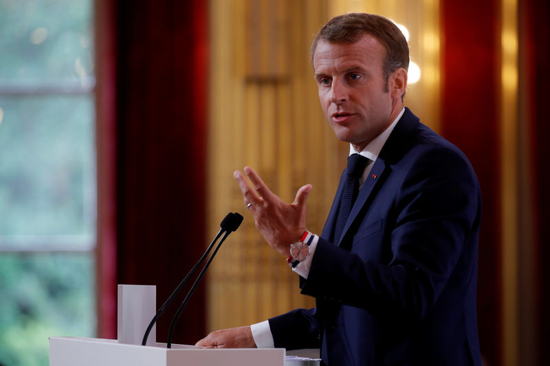 © Reuters. French President Emmanuel Macron delivers a speech during the annual French ambassadors' conference at the Elysee Palace in Paris