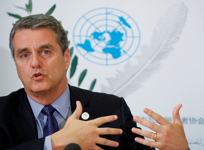 © Reuters. Azevedo, Director-General of the WTO attends a meeting with the ACANU in Geneva