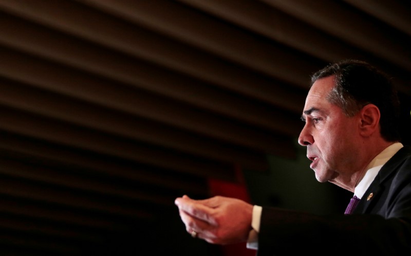 © Reuters. Ministro Luís Roberto Barroso, do STF, durante evento em São Paulo