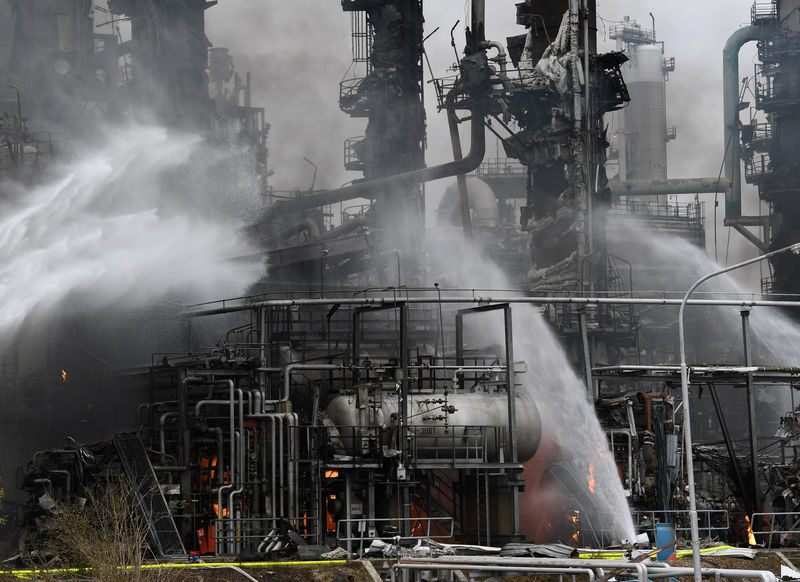 © Reuters. Fire at an Ingolstadt refinery