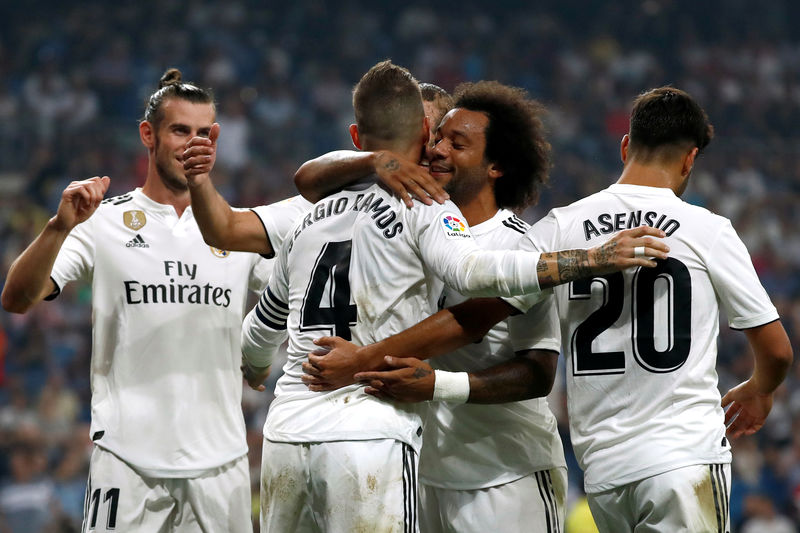 © Reuters. La unidad en la plantilla, vital para el Madrid de la era post-Ronaldo