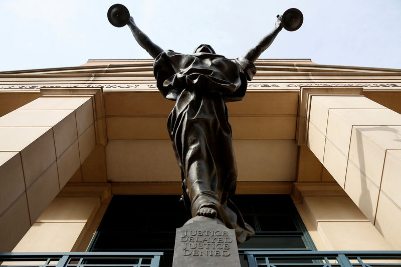 © Reuters. The statue of Lady Justice at the Federal Courthouse in Alexandria, Virginia, U.S.