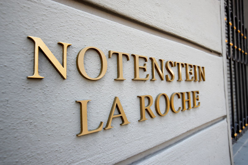 © Reuters. Logo of Swiss private bank Notenstein La Roche is seen in St. Gallen