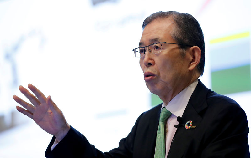 © Reuters. Nidec Corp' s CEO Shigenobu Nagamori speaks at an earnings results news conference in Tokyo