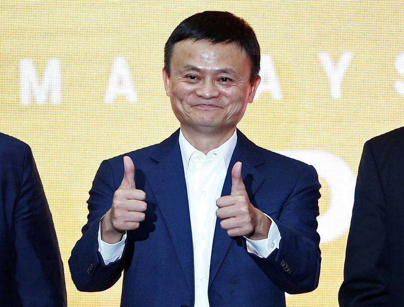 © Reuters. Jack Ma, founder of Chinese e-commerce giant Alibaba, gestures during the launch of Alibaba's office in Kuala Lumpur
