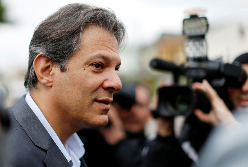 © Reuters. Fernando Haddad chega à Superintendência da Polícia Federal em Curitiba