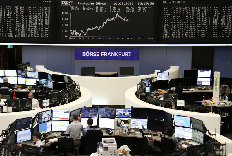 © Reuters. Las Bolsas europeas tratan de ampliar rebote pero pesan los temores comerciales