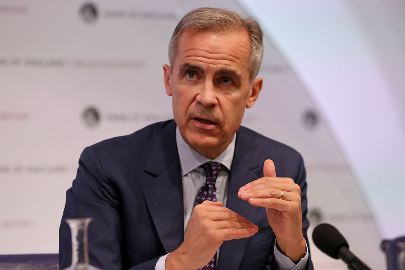 © Reuters. Presidente do banco central britânico, Mark Carney, durante coletiva de imprensa em Londres