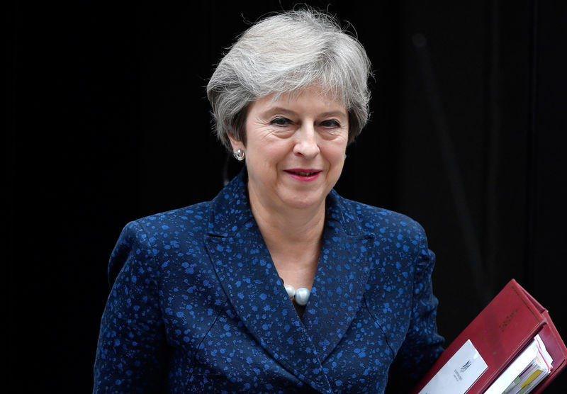 © Reuters. Britain's Prime Minister Theresa May leaves 10 Downing Street in London