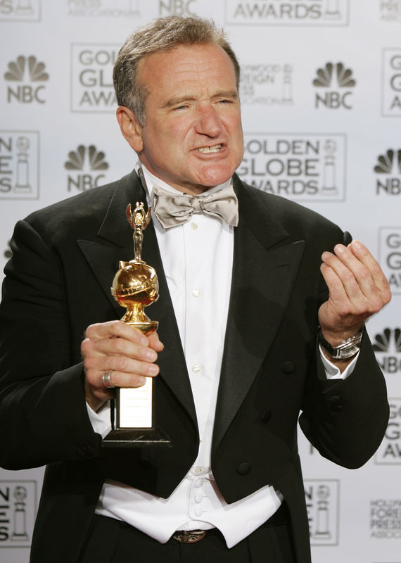 © Reuters. Robin Williams em premiação do Globo de Ouro de 2005