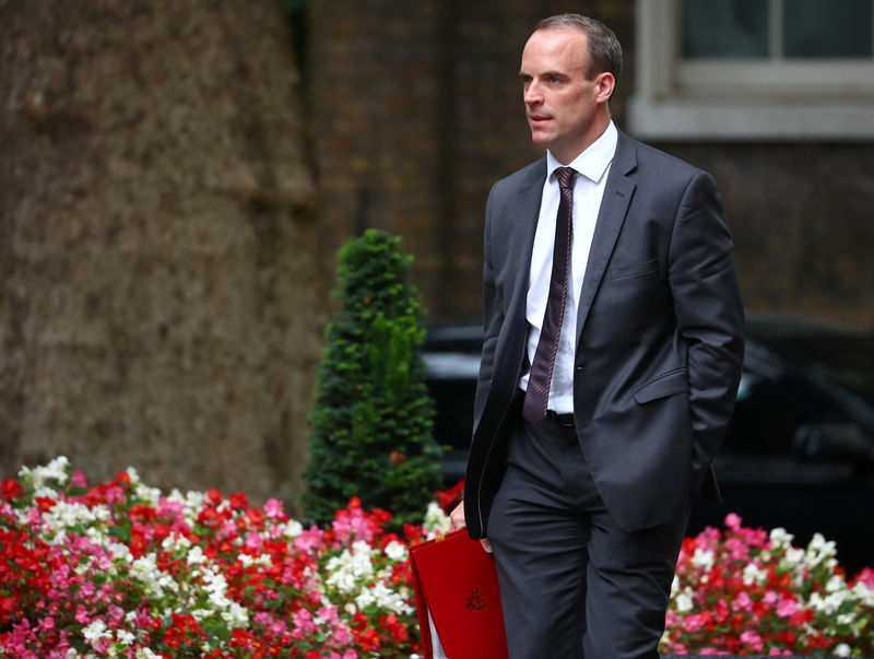 © Reuters. Britain's Secretary of State for Exiting the European Union Dominic Raab arrives in Downing Street, London