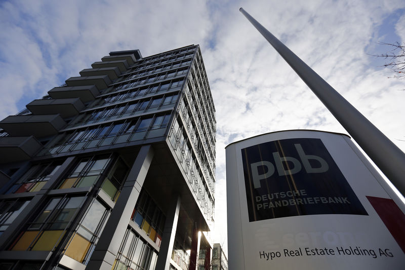 © Reuters. The headquarters of German property lender Hypo Real Estate/Deutsche Pfandbrief Bank pbb is pictured in Unterschleisshei