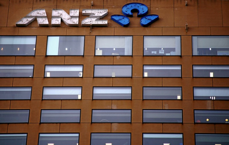© Reuters. FILE PHOTO: The logo of the Australia New Zealand Bank Group (ANZ) is displayed on their main office building in Melbourne, Australia