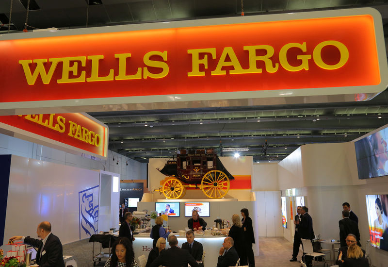 © Reuters. A Wells Fargo stagecoach is seen at the SIBOS banking and financial conference in Toronto