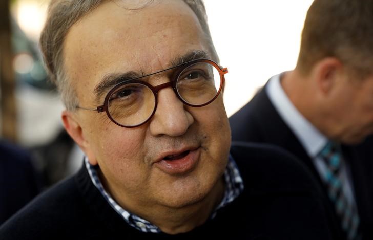 © Reuters. FILE PHOTO: Chairman & CEO of Fiat Chrysler Sergio Marchionne speaks before attending a White House roundtable with senior executives from U.S. and foreign automakers and U.S. President Donald Trump in Washington