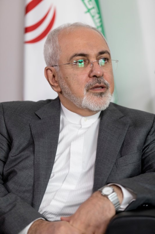 © Reuters. ظريف: على أوروبا تعويض انسحاب أمريكا من الاتفاق النووي مع إيران