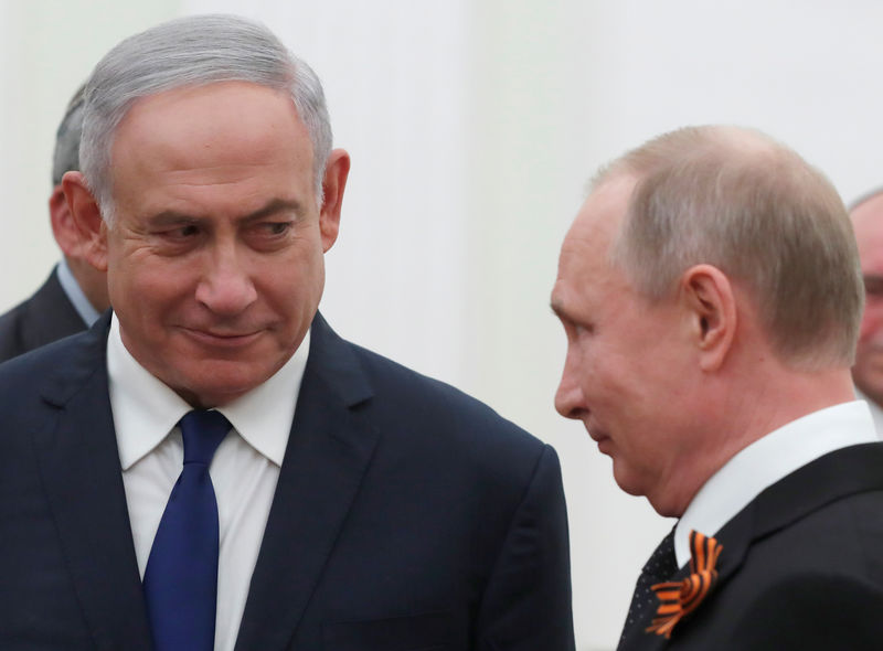 © Reuters. Премьер-министр Израиля Биньямин Нетаньяху и президент России Владимир Путин во время встречи в Кремле