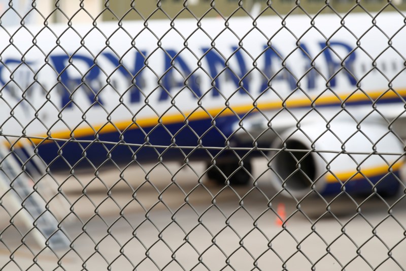 © Reuters. Un sindicato belga rechaza la oferta de Ryanair para evitar una huelga