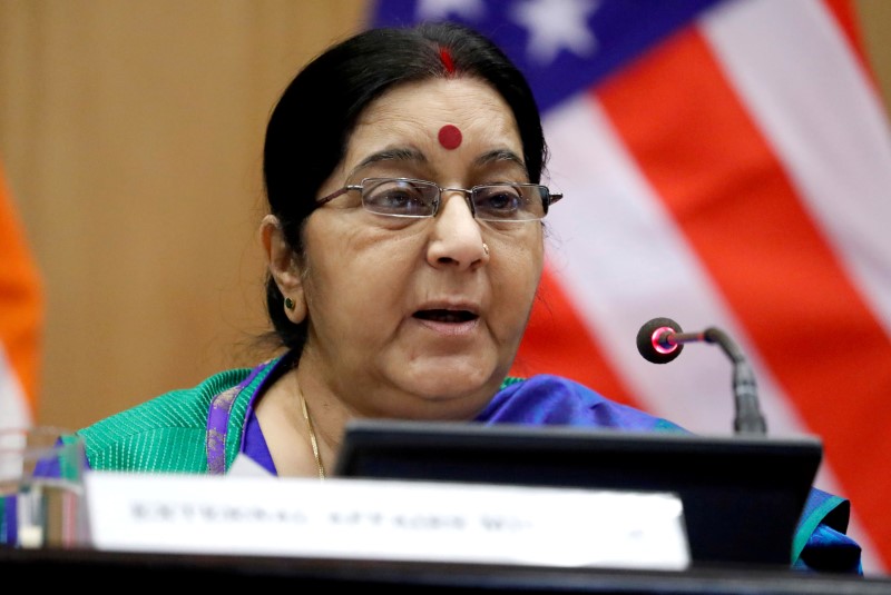 © Reuters. وزيرا خارجية الهند وباكستان سيلتقيان في نيويورك