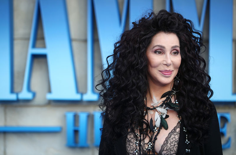 © Reuters. Cher retrocede en el tiempo con un álbum en el que versiona a ABBA