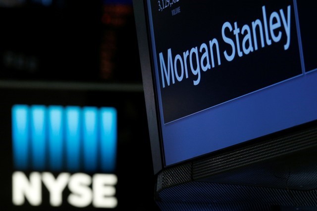 © Reuters. FILE PHOTO -  The Morgan Stanley logo is displayed at the post where it is traded on the floor of the NYSE in New York