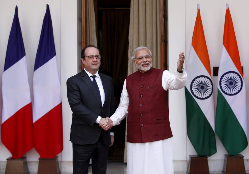 © Reuters. Modi enfrenta peticiones de dimisión en India por acuerdo sobre aviones franceses