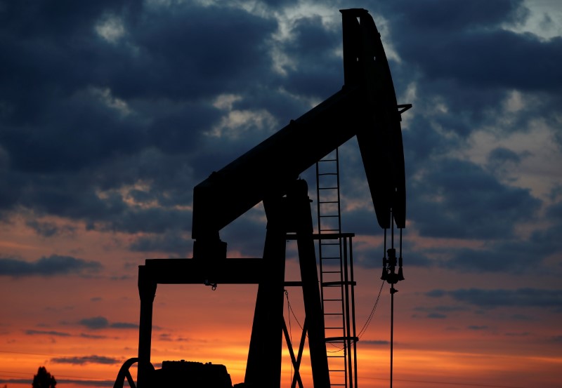 © Reuters. Maquinário de extração de petróleo