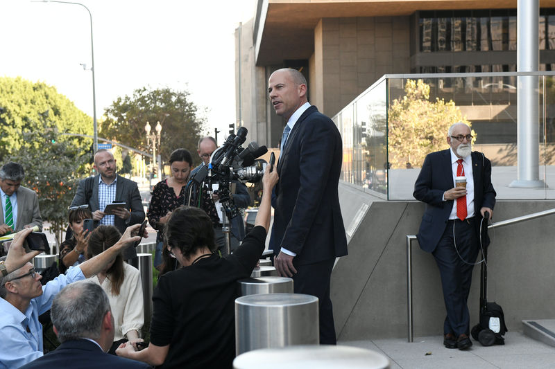 © Reuters. Avenatti speaks to the media outside the U.S. District Court for the Central District of California in Los Angeles