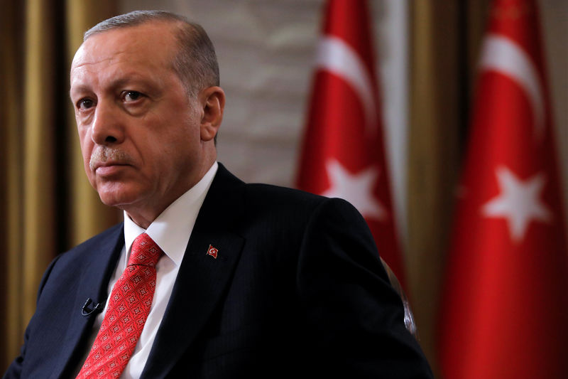 © Reuters. أردوغان يحث ألمانيا على إدراج حركة كولن ضمن المنظمات الإرهابية