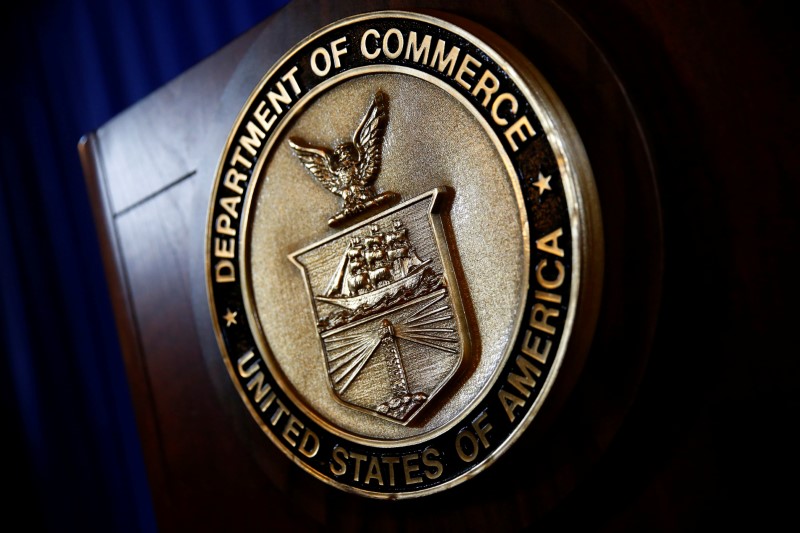 © Reuters. FILE PHOTO: The seal of the Department of Commerce is seen, before Commerce Secretary Wilbur Ross holds a news conference at the Department of Commerce in Washington
