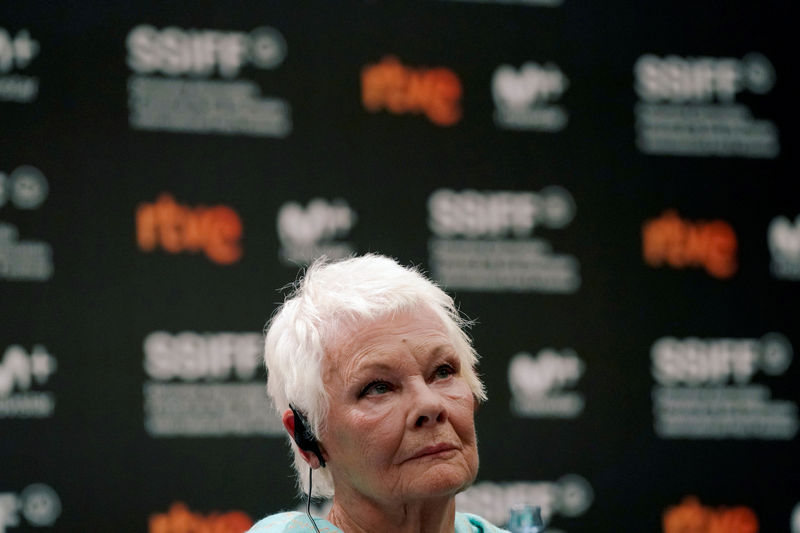 © Reuters. Atriz britânica Judi Dench