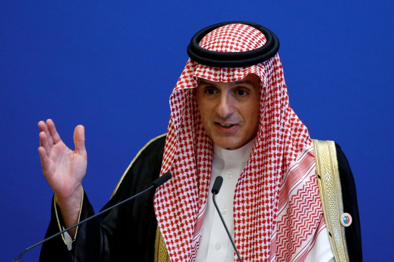 © Reuters. وزير الخارجية السعودي يطالب كندا بالاعتذار ويقول "لسنا جمهورية موز"