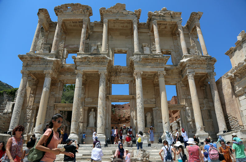 © Reuters. وزارة: عدد زوار تركيا الأجانب يقفز 15.6% في أغسطس